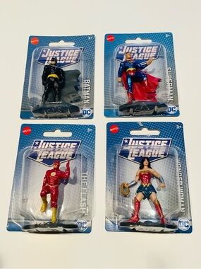 Mattel Justice League Mini Action Figures, Batman,Superman,Flash,Wonder Woman